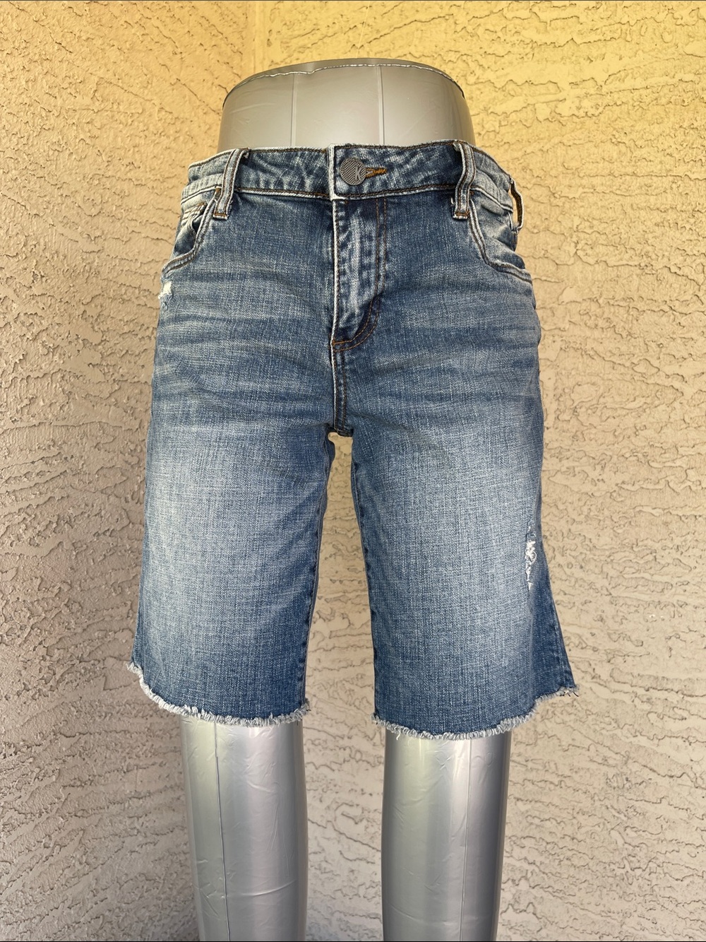 Kut from the Kloth Sophie Bermuda